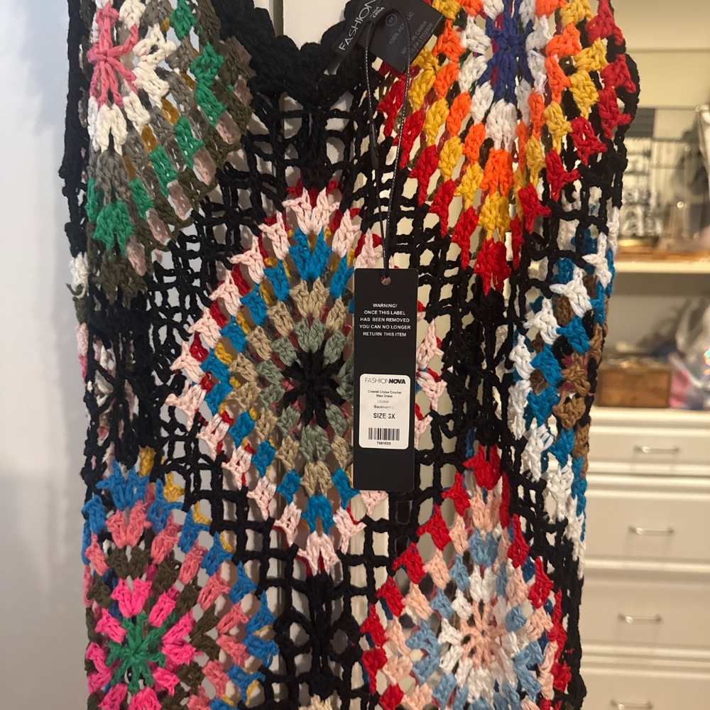 Dress - Picture 3 of 3
